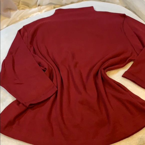 AUTHENTIC ST. JOHNS BAY MOCK TURTLENECK - Picture 2 of 2